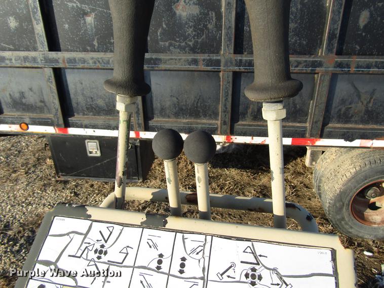 image for item DD3891 Bobcat 835S skid steer backhoe