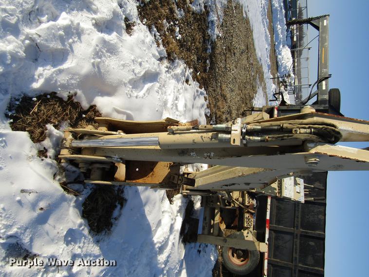 image for item DD3891 Bobcat 835S skid steer backhoe