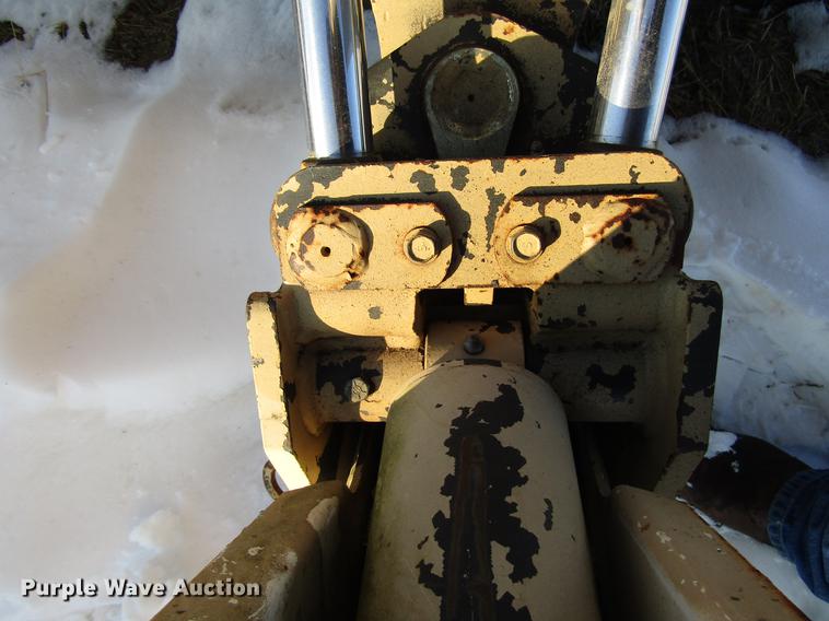 image for item DD3891 Bobcat 835S skid steer backhoe