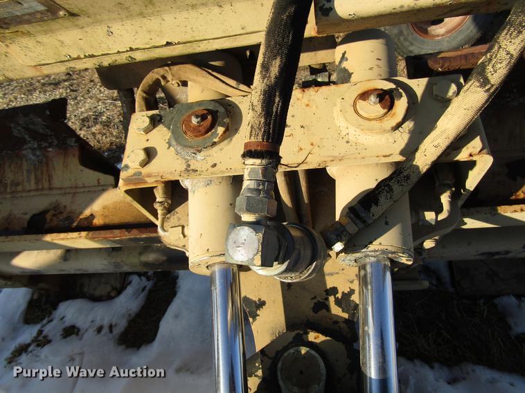 image for item DD3891 Bobcat 835S skid steer backhoe