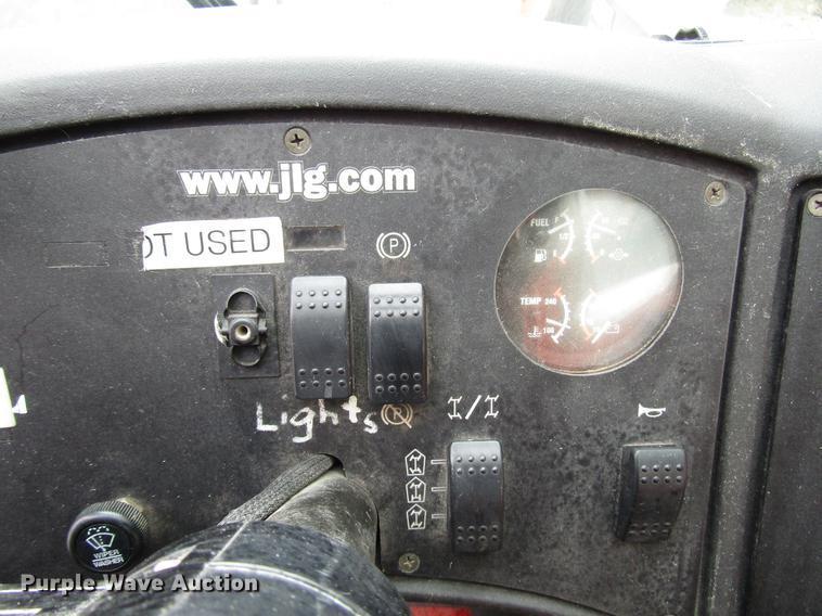 image for item DD3923 2007 JLG G6-42A telehandler