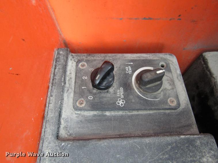 image for item DD3923 2007 JLG G6-42A telehandler