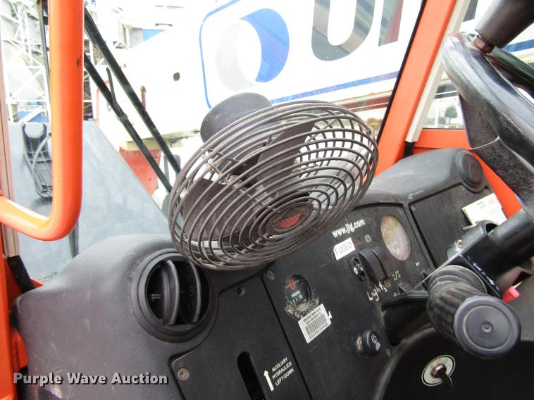 image for item DD3923 2007 JLG G6-42A telehandler