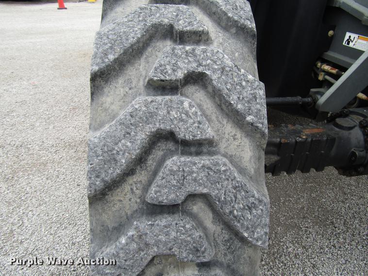 image for item DD3923 2007 JLG G6-42A telehandler