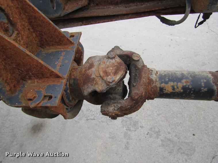 image for item DD3931 1987 Mack DM685S truck cab and chassis