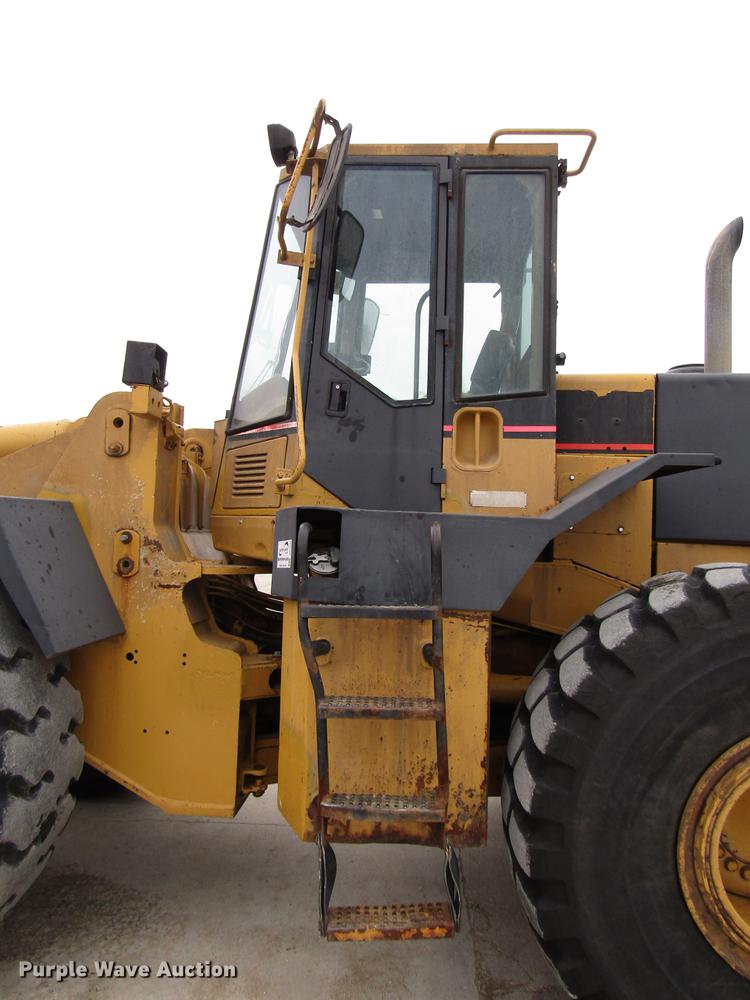 image for item DD3932 1993 Caterpillar 966F wheel loader