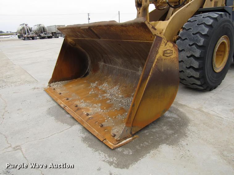 image for item DD3932 1993 Caterpillar 966F wheel loader