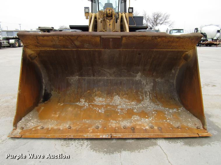 image for item DD3932 1993 Caterpillar 966F wheel loader