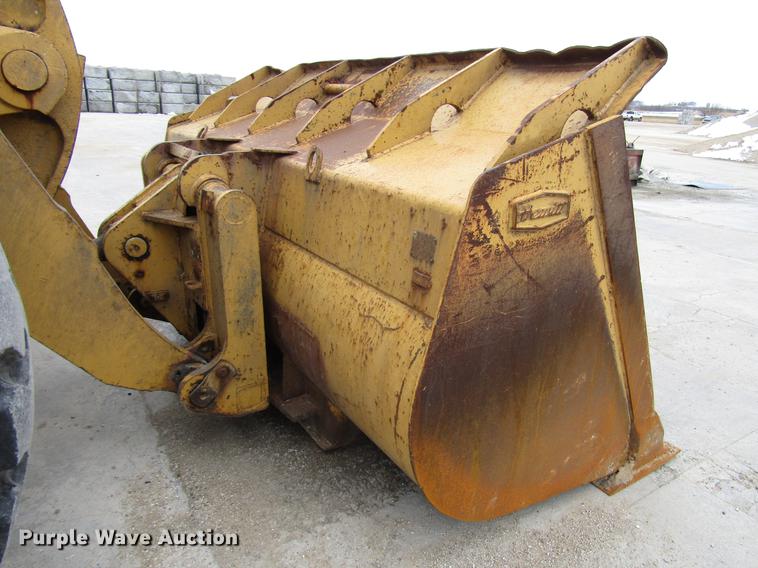 image for item DD3932 1993 Caterpillar 966F wheel loader
