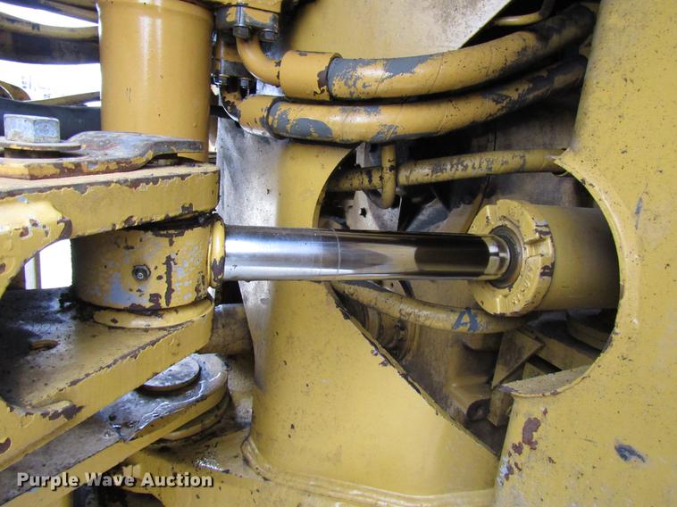 image for item DD3932 1993 Caterpillar 966F wheel loader
