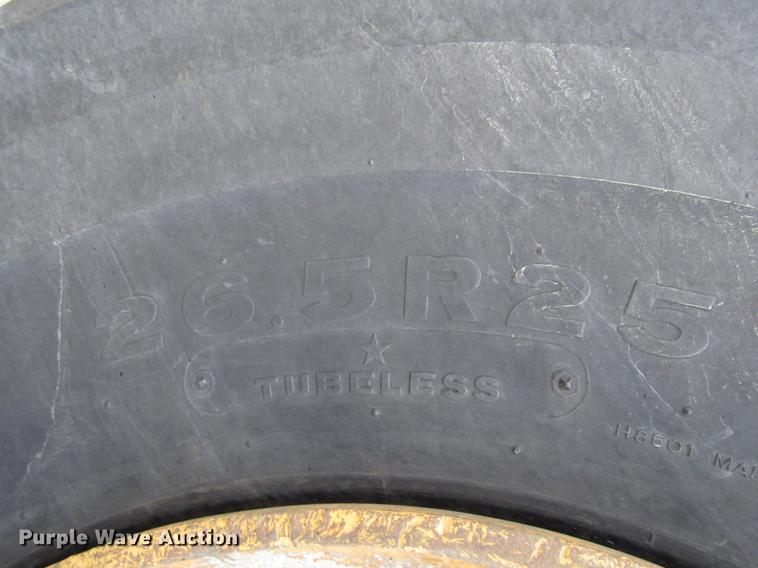 image for item DD3932 1993 Caterpillar 966F wheel loader