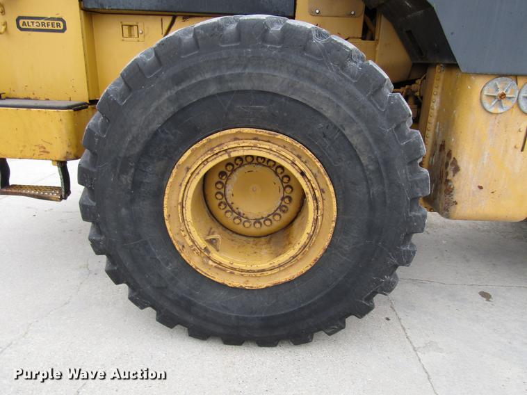 image for item DD3932 1993 Caterpillar 966F wheel loader
