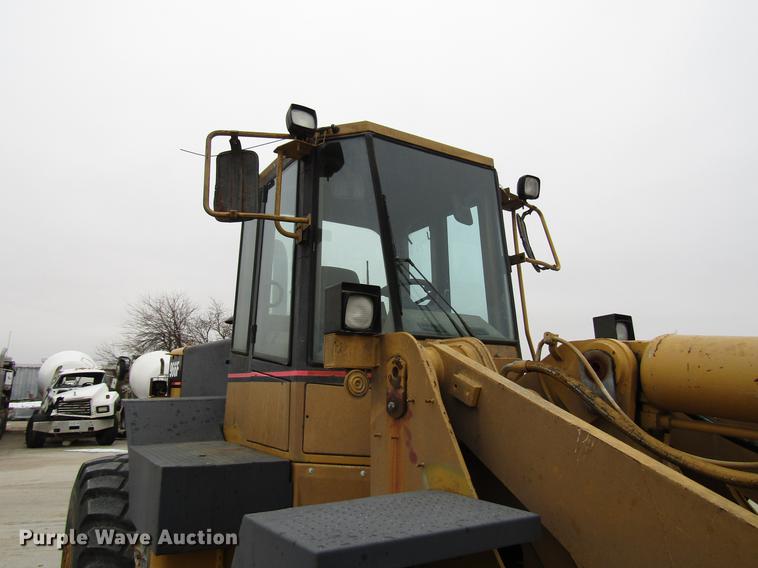 image for item DD3932 1993 Caterpillar 966F wheel loader