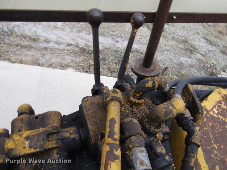 image for item DD3933 Vermeer 1560 stump grinder