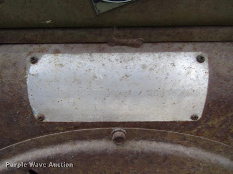 image for item DD3933 Vermeer 1560 stump grinder