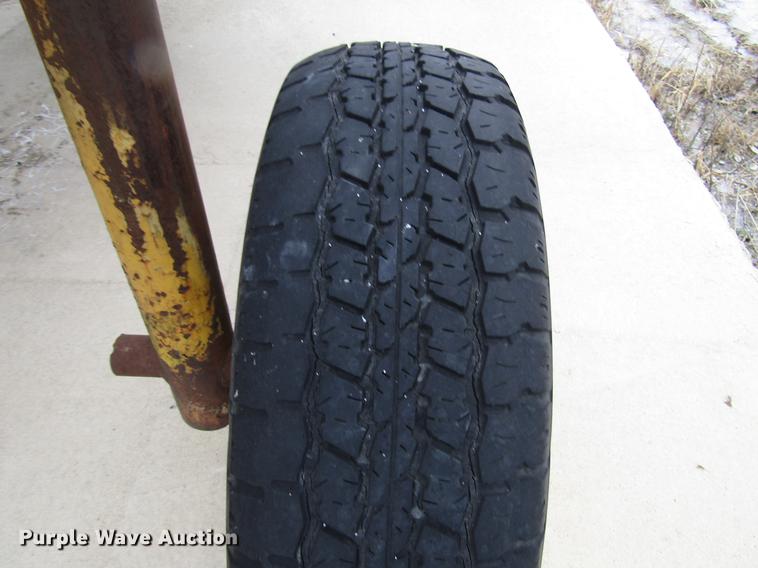 image for item DD3933 Vermeer 1560 stump grinder