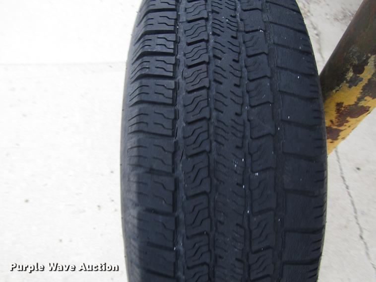 image for item DD3933 Vermeer 1560 stump grinder