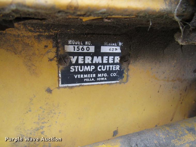 image for item DD3933 Vermeer 1560 stump grinder