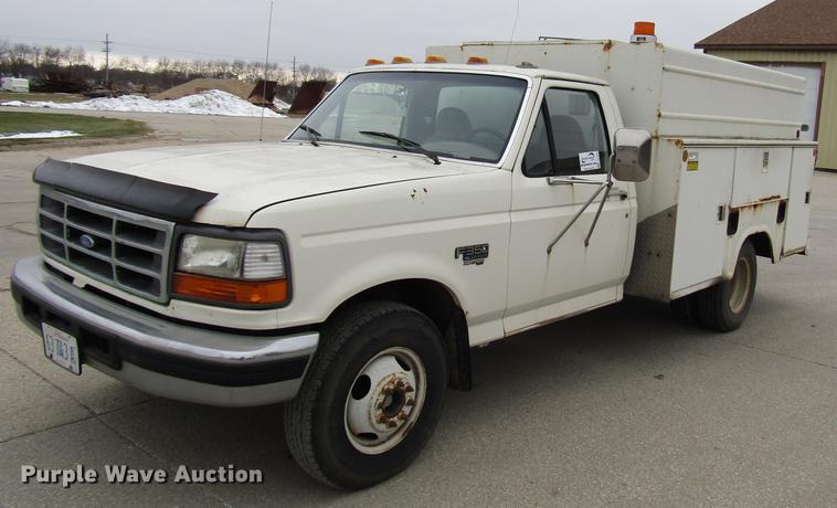 image for item DD3934 1997 Ford F350 Super Duty utility bed pickup truck
