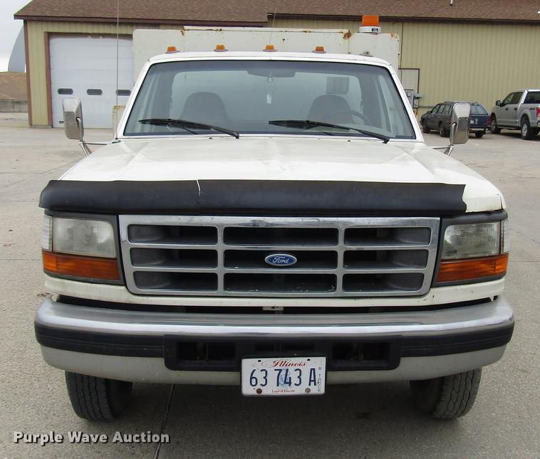image for item DD3934 1997 Ford F350 Super Duty utility bed pickup truck