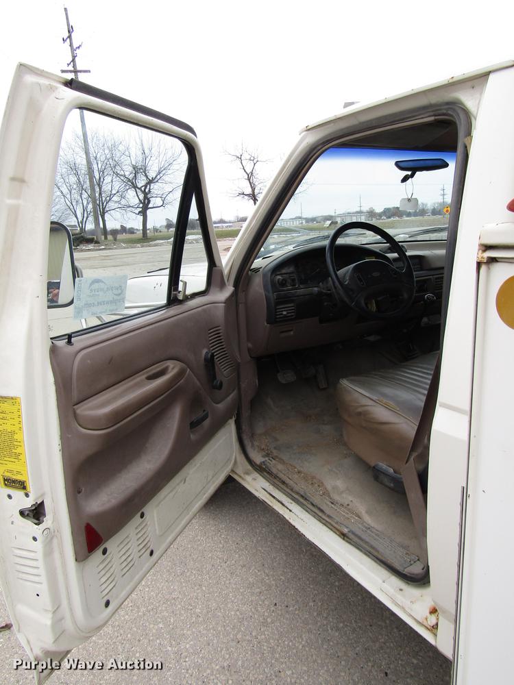 image for item DD3934 1997 Ford F350 Super Duty utility bed pickup truck