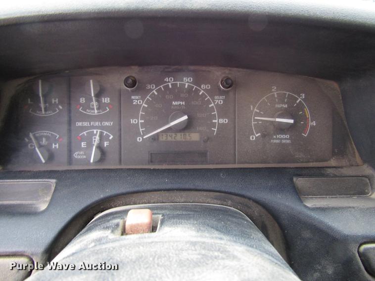 image for item DD3934 1997 Ford F350 Super Duty utility bed pickup truck