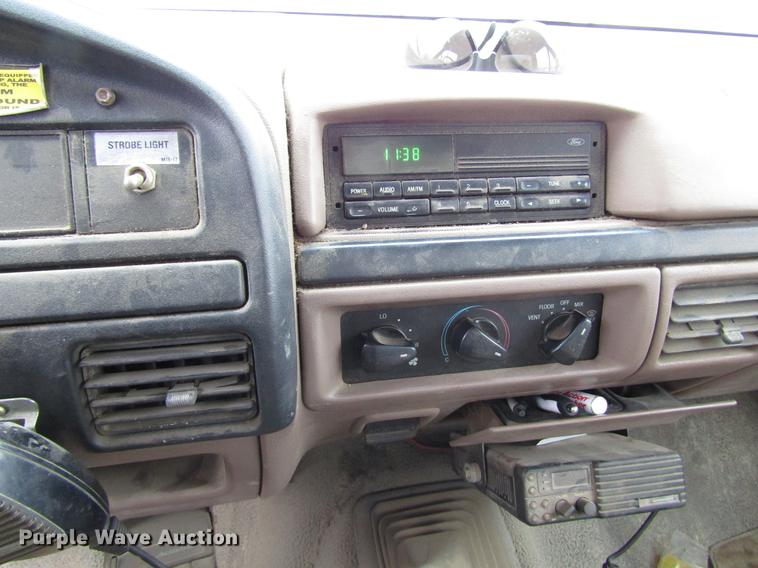 image for item DD3934 1997 Ford F350 Super Duty utility bed pickup truck