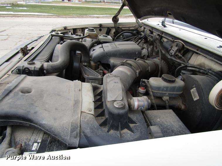 image for item DD3934 1997 Ford F350 Super Duty utility bed pickup truck