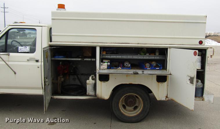 image for item DD3934 1997 Ford F350 Super Duty utility bed pickup truck