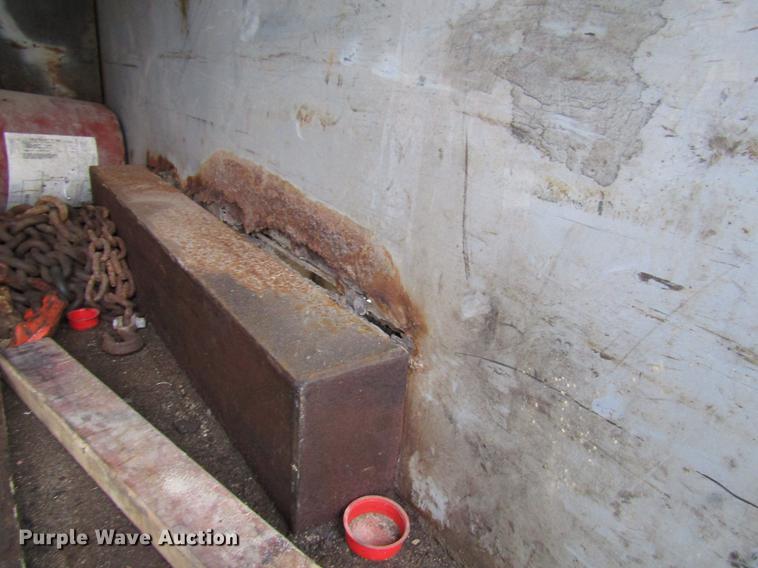 image for item DD3934 1997 Ford F350 Super Duty utility bed pickup truck