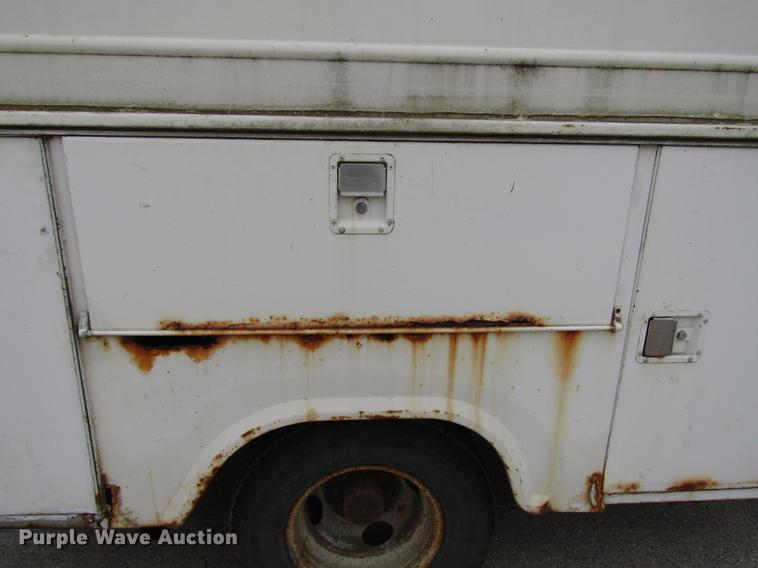 image for item DD3934 1997 Ford F350 Super Duty utility bed pickup truck