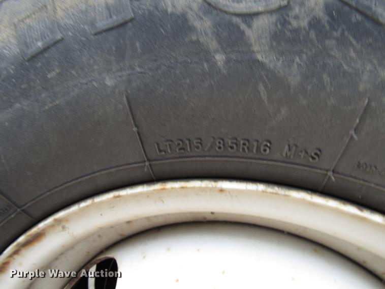 image for item DD3934 1997 Ford F350 Super Duty utility bed pickup truck