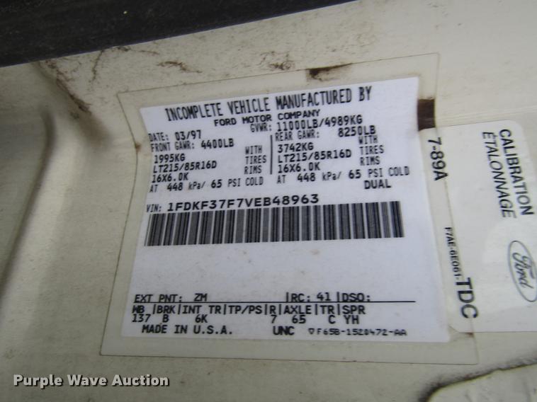 image for item DD3934 1997 Ford F350 Super Duty utility bed pickup truck