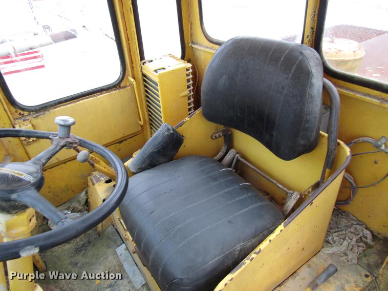 image for item DD3935 1965 Caterpillar 950 wheel loader