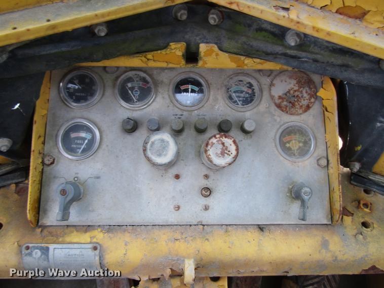 image for item DD3935 1965 Caterpillar 950 wheel loader