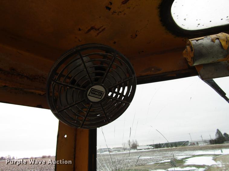 image for item DD3935 1965 Caterpillar 950 wheel loader