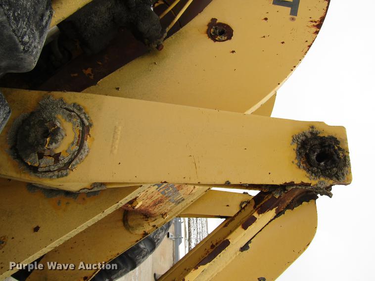image for item DD3935 1965 Caterpillar 950 wheel loader