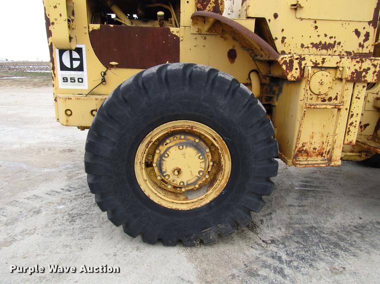 image for item DD3935 1965 Caterpillar 950 wheel loader