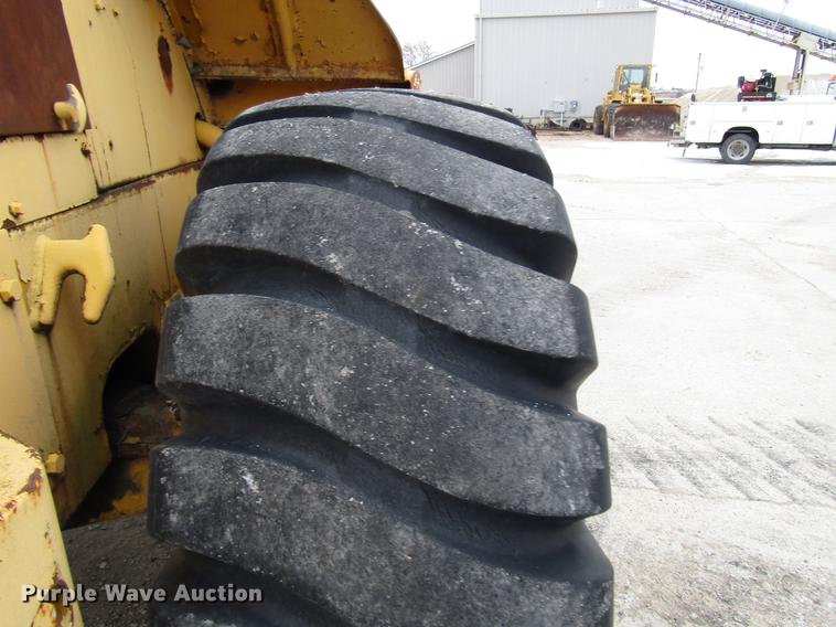 image for item DD3935 1965 Caterpillar 950 wheel loader
