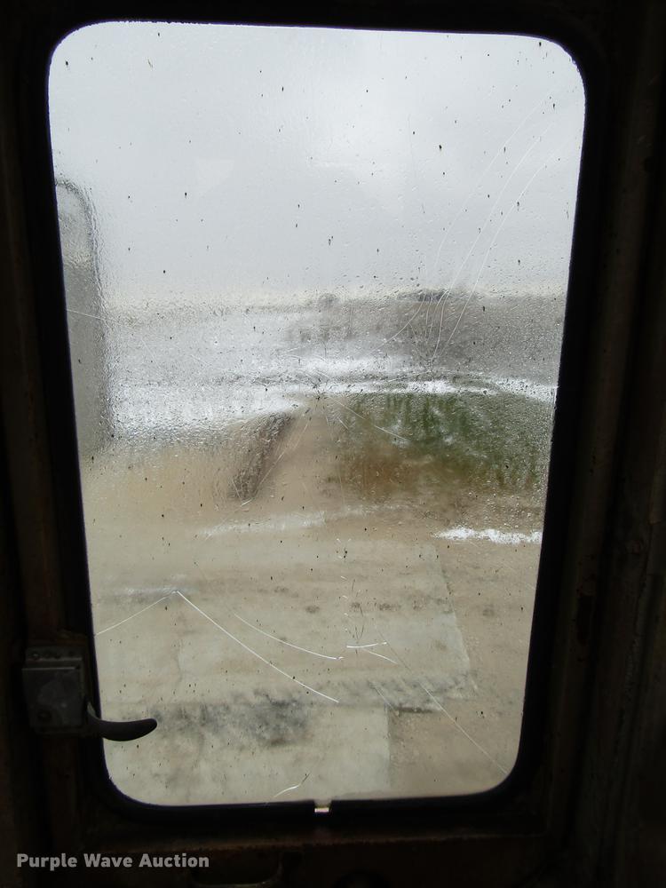 image for item DD3936 1973 Caterpillar 966C wheel loader