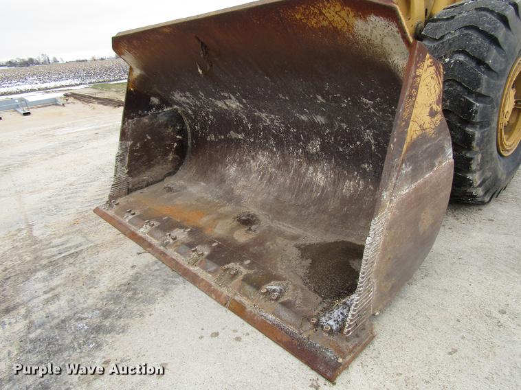 image for item DD3936 1973 Caterpillar 966C wheel loader