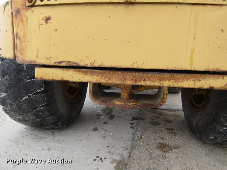 image for item DD3936 1973 Caterpillar 966C wheel loader