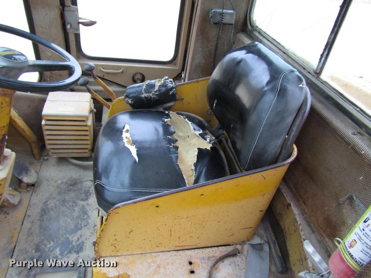 image for item DD3937 1978 Caterpillar 966C wheel loader