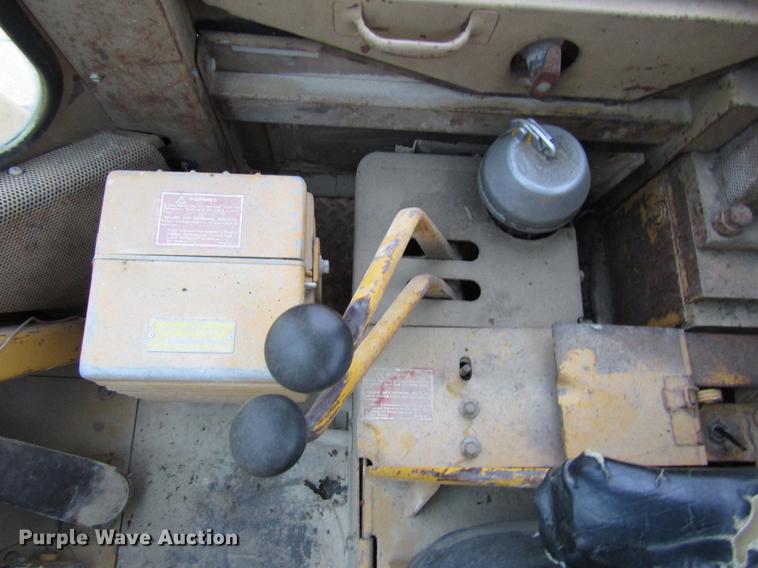 image for item DD3937 1978 Caterpillar 966C wheel loader