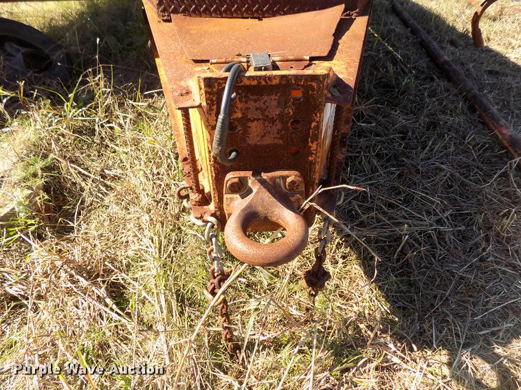 image for item DD5359 1994 Econoline MP423DE utility trailer