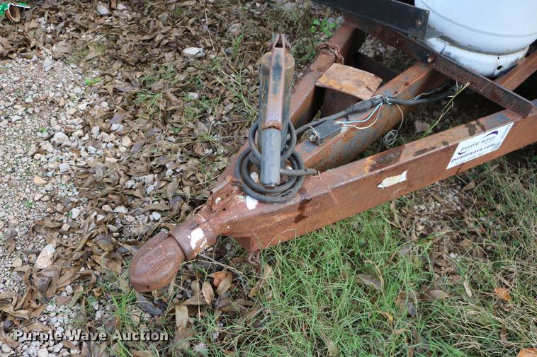 image for item DD5379 2004 Forest River Continental enclosed cargo trailer