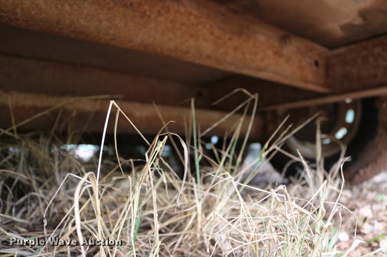 image for item DD5379 2004 Forest River Continental enclosed cargo trailer