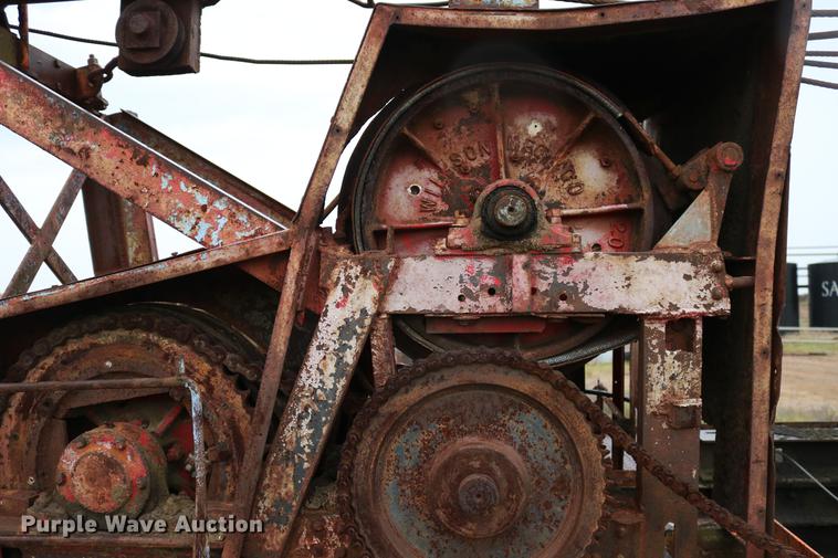 image for item DD5382 1974 International 1600 drilling rig truck