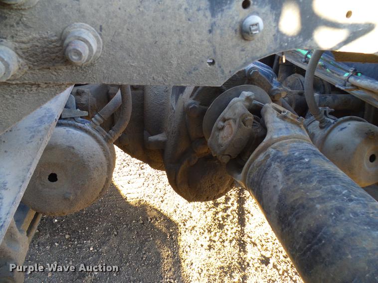 image for item DD5978 2003 International 9100i semi truck