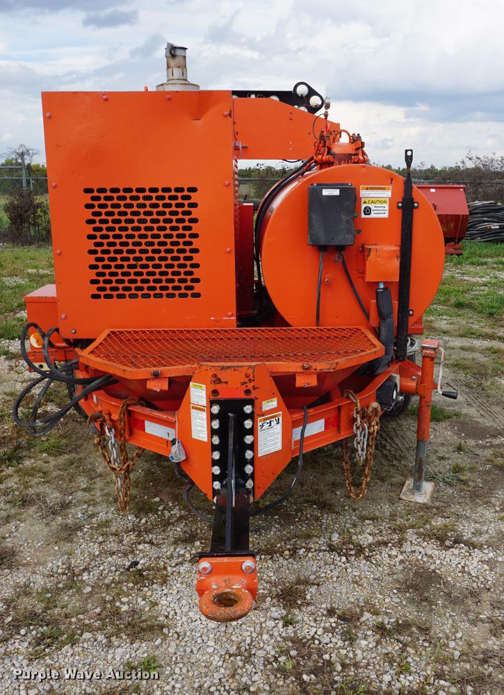 2008 Crafco Magnum spray injection patcher in Spring Hill, KS Item